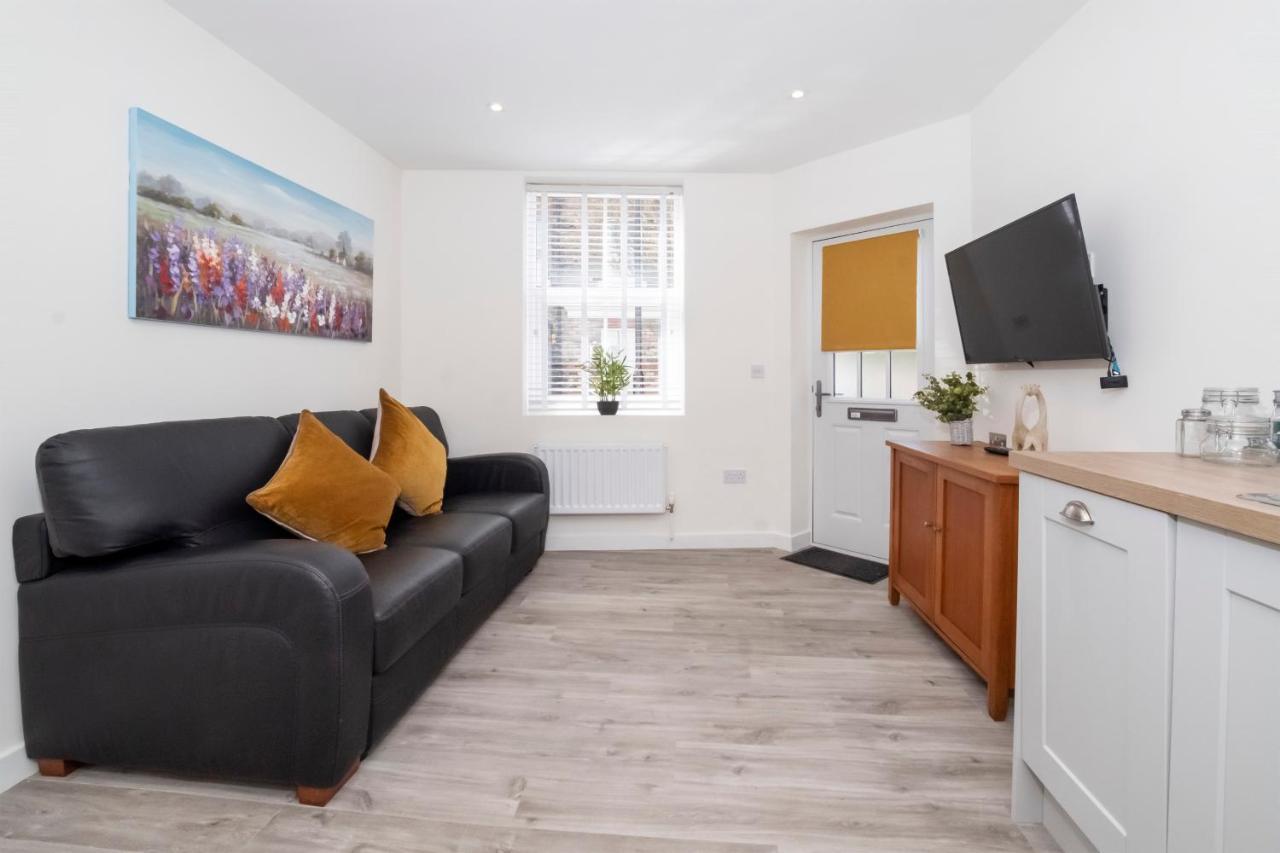 יורק Livingstone Street Apartments With Free Parking מראה חיצוני תמונה