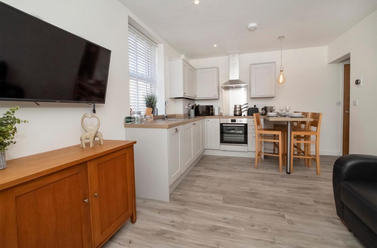 יורק Livingstone Street Apartments With Free Parking מראה חיצוני תמונה