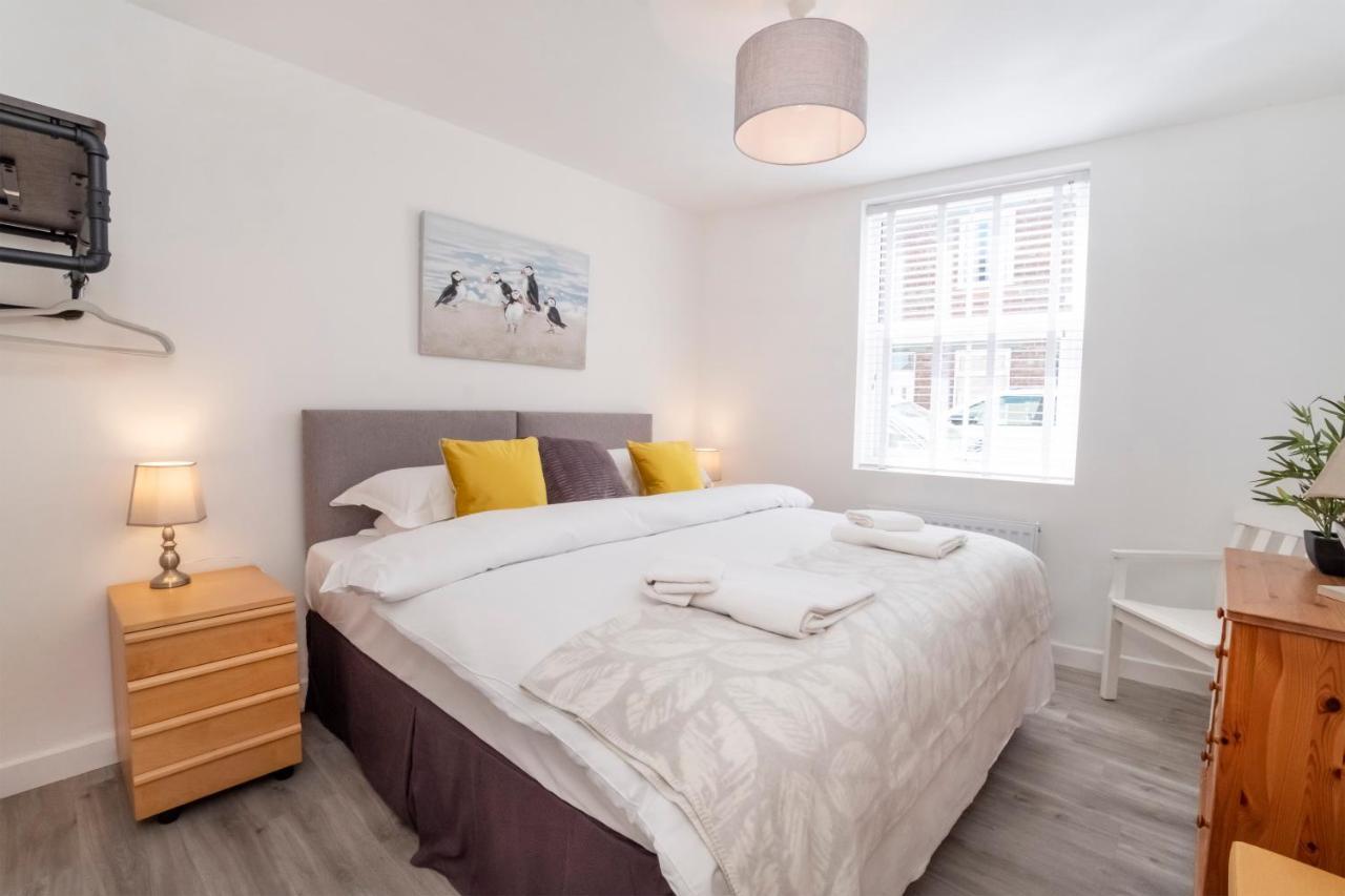 יורק Livingstone Street Apartments With Free Parking מראה חיצוני תמונה