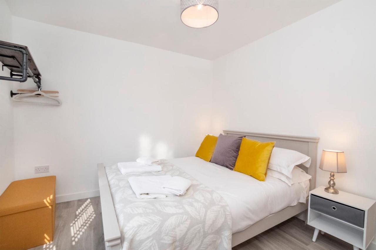יורק Livingstone Street Apartments With Free Parking מראה חיצוני תמונה