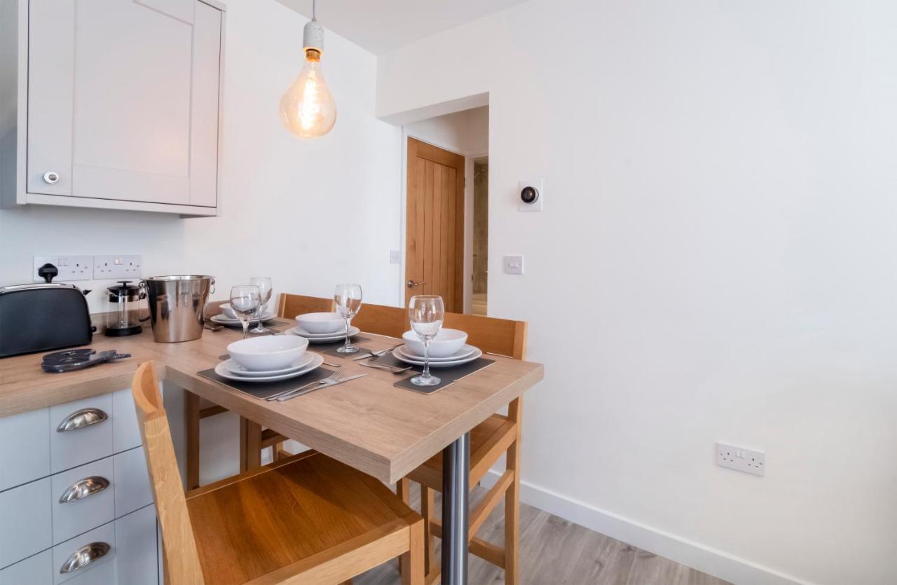 יורק Livingstone Street Apartments With Free Parking מראה חיצוני תמונה